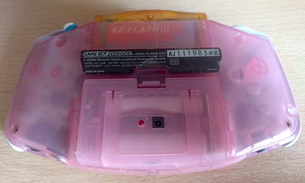 La Game Boy Advance definitiva (por detrás)