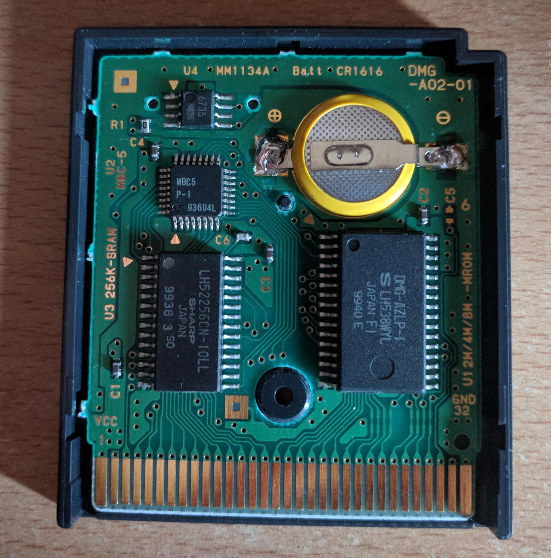 CÃ³mo cambiar la baterÃ­a de un cartucho de Game Boy? â€” El blog de Fede  Ã�lvarez